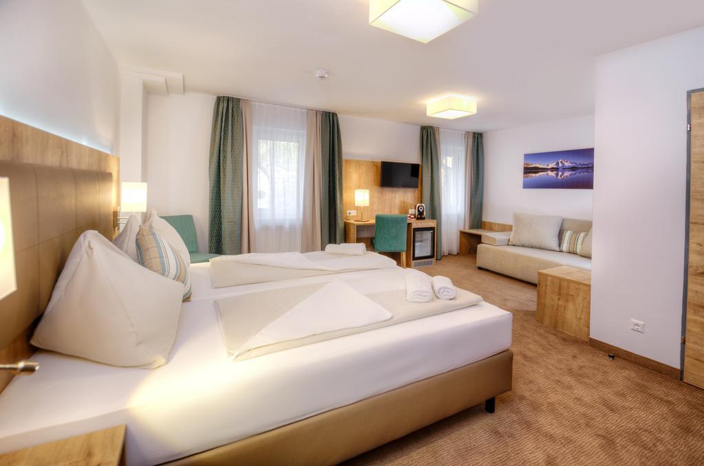 Hotel Bergkristall 말니츠 외부 사진